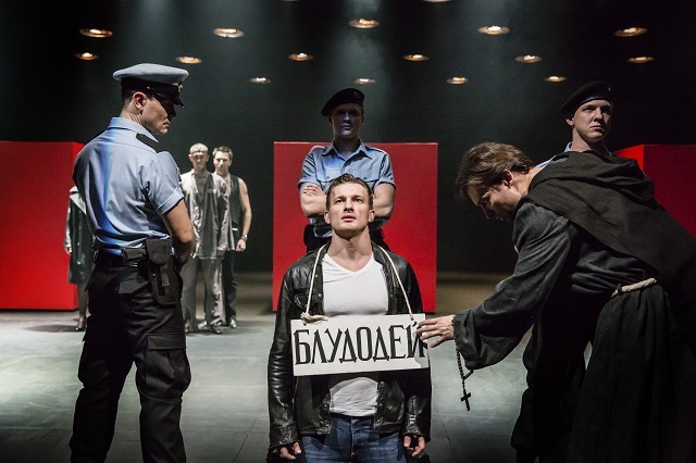 MEASURE FOR MEASURE by Shakespeare,             , Writer - William Shakespeare, Director - Declan Donnellan, Designer - Nick Ormerod, Lighting - Sergei Skornetsky, Paris, 2015, Credit: Johan Persson/