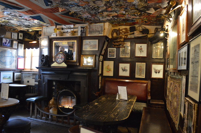 The interior of the Nag's Head in Knightsbridge