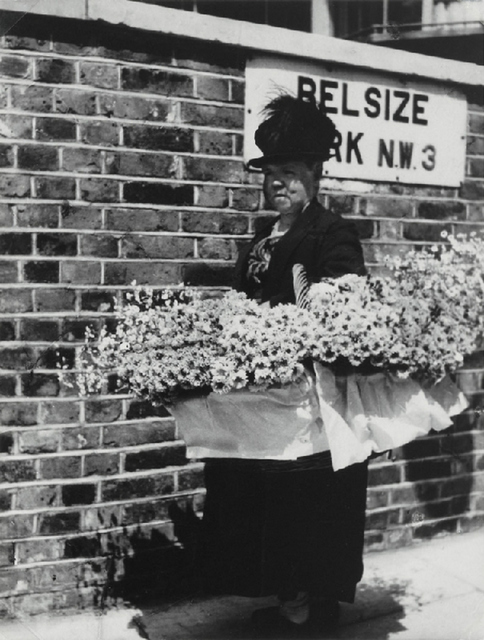 A flower seller outside Belsize Park in 1931. Photo: Bill Brandt.