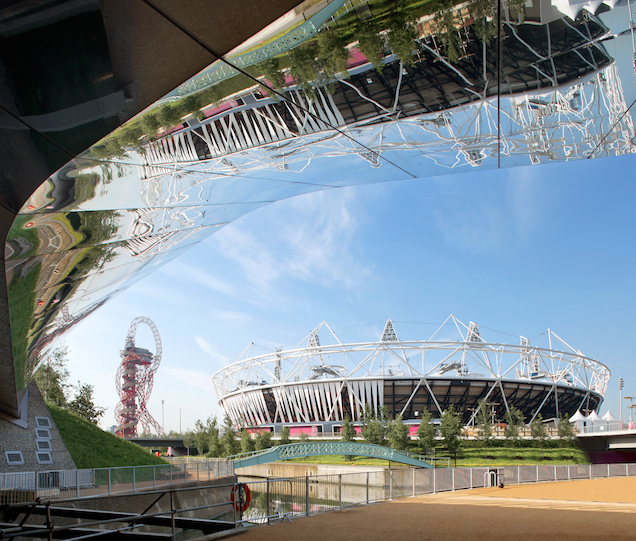 Central Park Footbridge, Queen Elizabeth Olympic Park © Hufton+Crow