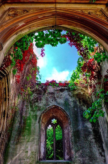 St Dunstan-in-the-East. Photo: yorkshire stacked (2011)