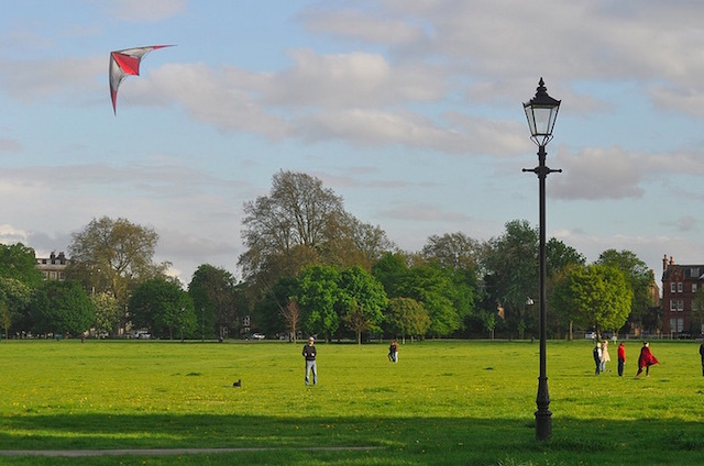Clapham Common. Photo: stevekeiretsu (2014)