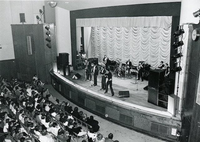 LB Tower Hamlets, The Drifters perform at the Poplar Civic Theatre, 1987 (© London Borough of Tower Hamlets)