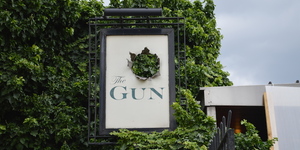 The Gun, Isle Of Dogs