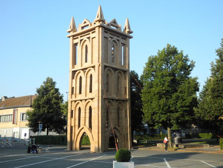 peoplestower3.jpg