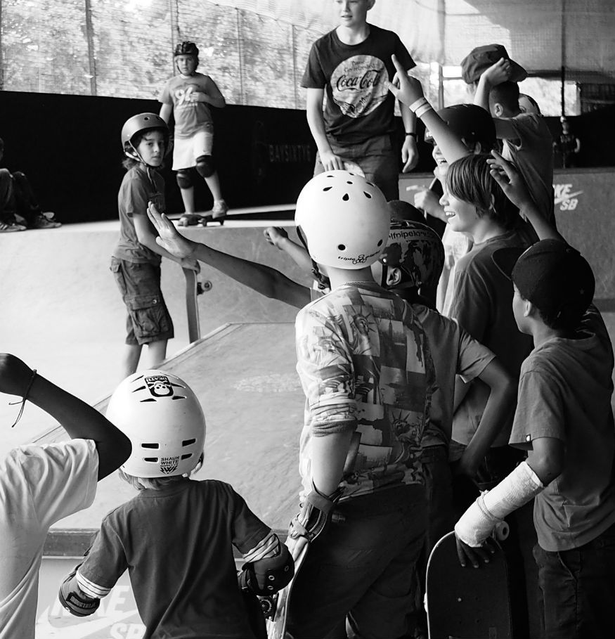 baysixtysix3_bw_crowd_875.jpg