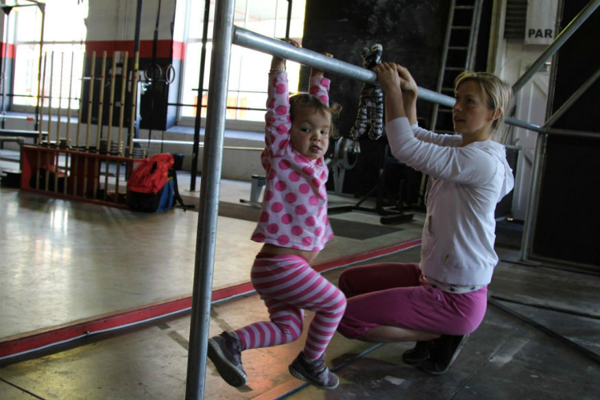 family_parkour_toddlergirl_875.jpg