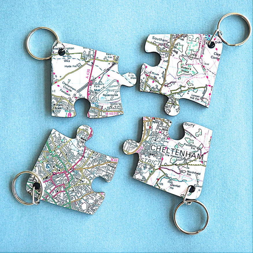 original_four-personalsied-jijsaw-shaped-keyrings_-1.jpg