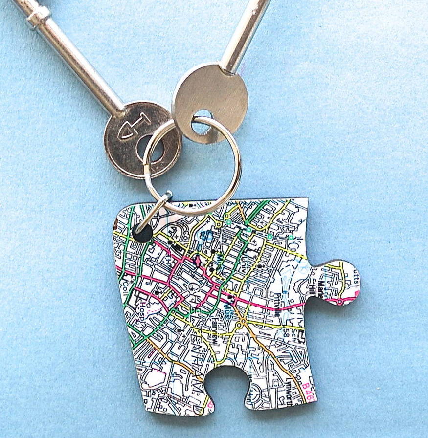 original_four-personalsied-jijsaw-shaped-keyrings_-2.jpg