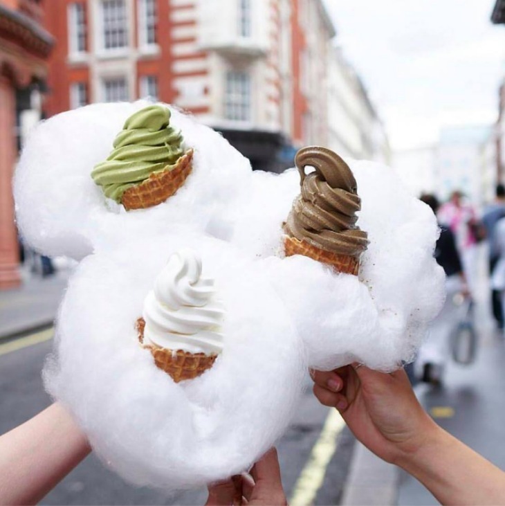 This London  Caf  Is Serving Ice Cream On Candy Floss 