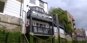 Which Is London's Oldest Pub?