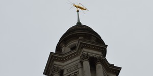 Why Is There A Giant Grasshopper On The Royal Exchange?