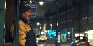 Video: One Of London's Last Paper Sellers