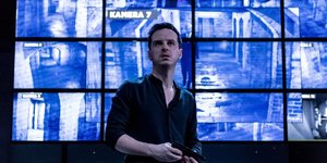 Review: Andrew Scott Is Vulnerable And Charming Hamlet
