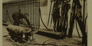 How London's Railings Ended Up At The Bottom Of The Thames