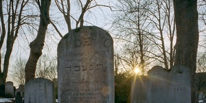 The East End Has Its Own Magnificent Cemeteries