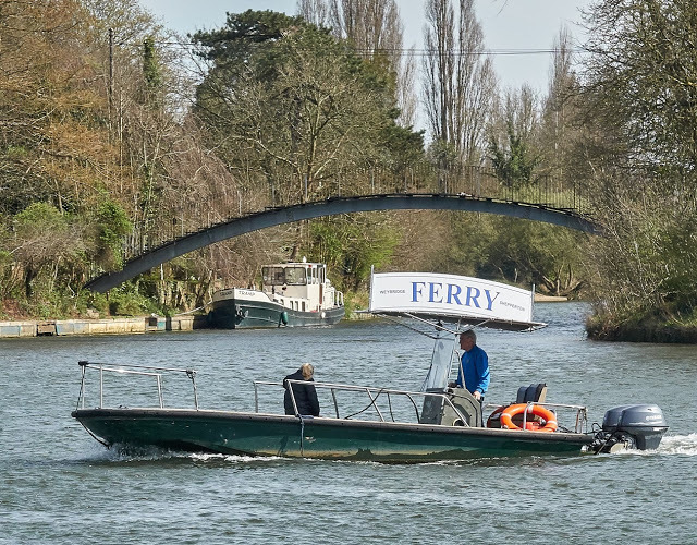 The Ferries Of London Shepperton To Weybridge Londonist