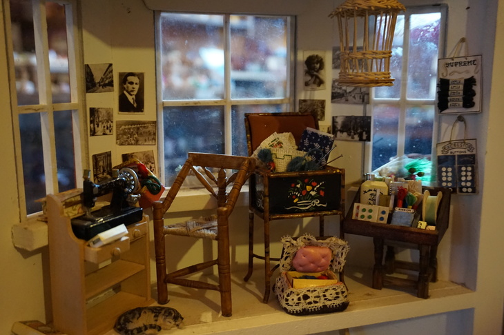 dolls house shop