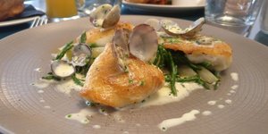 This Wimbledon Pub Lunch Doesn't Quite Hit The Spot