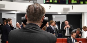 This Bustling Metal Exchange Is Like Stepping Back Into The 80s
