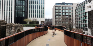 Six Ways The Return Of Floating Walkways Would Improve London