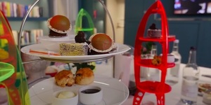 This Science-Inspired Afternoon Tea Is Straight Out Of The Big Bang Theory. Bazinga!