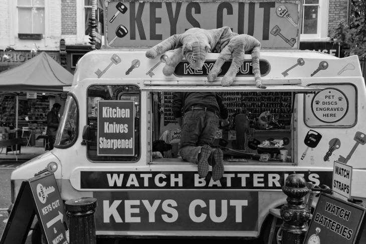 Key cutting van