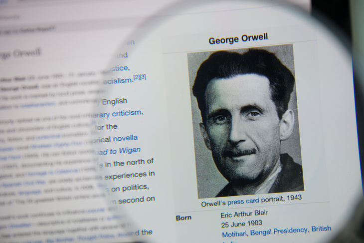 george orwell essay the moon under water