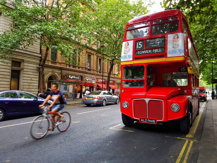 A 15 bus in central London