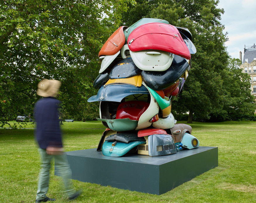 Brilliant And Bizarre Sculptures Transform Regent's Park Into A Free