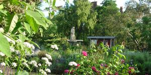 Archery, Aristocracy, And Espionage At The First Ever Chelsea History Festival