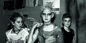 14 Hair-Raising Pics Of Punk London In Its Heyday