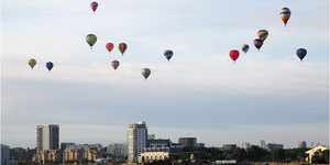 Dozens Of Hot Air Balloons Will (Hopefully) Fly Over Central London This Month
