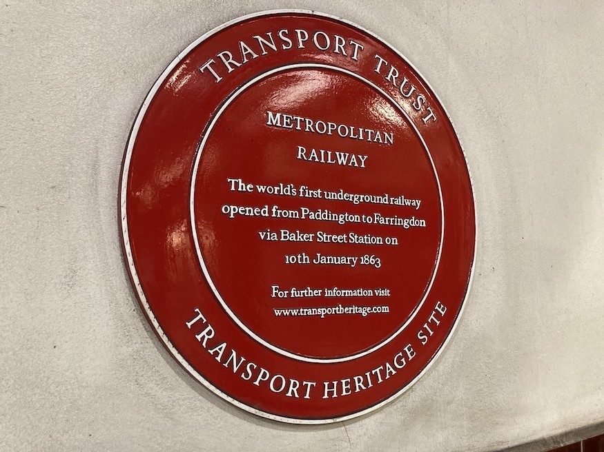 A red plaque from the Transport Trust celebrating the Metropolitan line