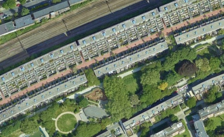 Aerial view of a lot of houses