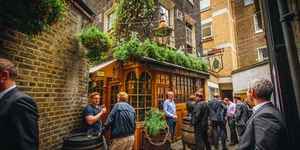 London's Alleyway Pubs: 13 Of The Best