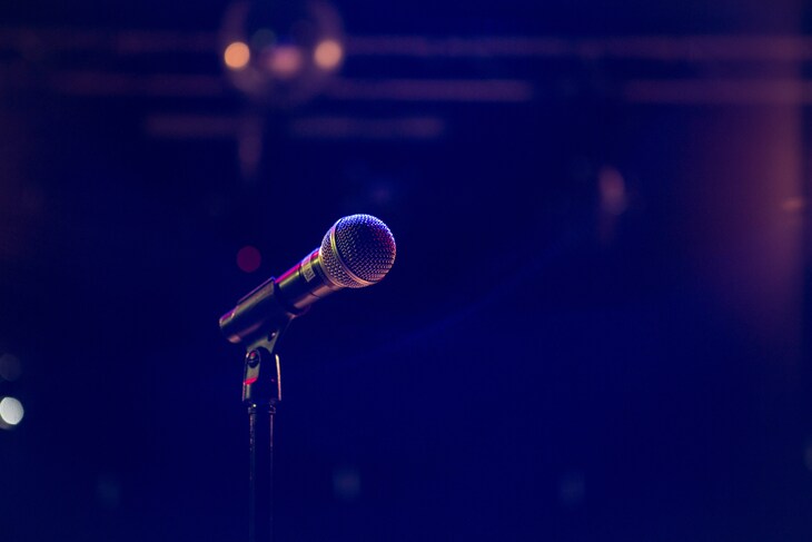 Things to do Wednesday London: A mic