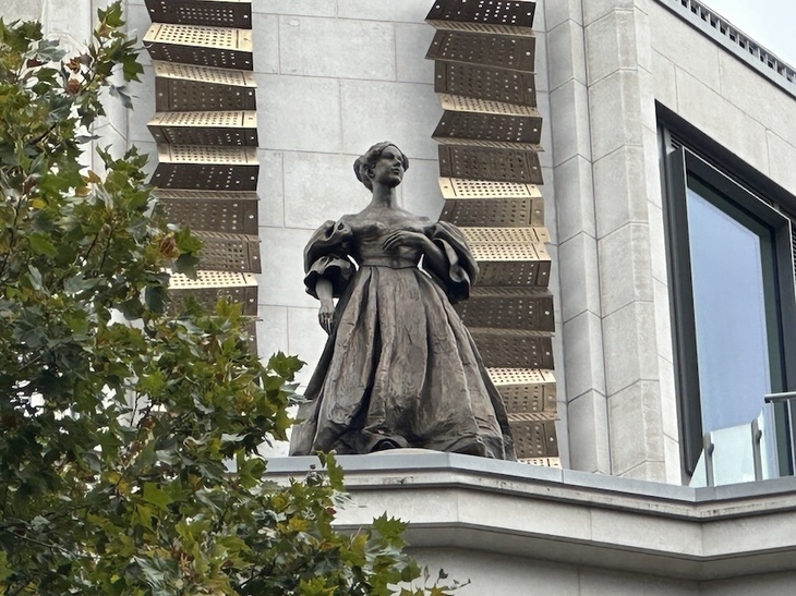 Ada Lovelace statue