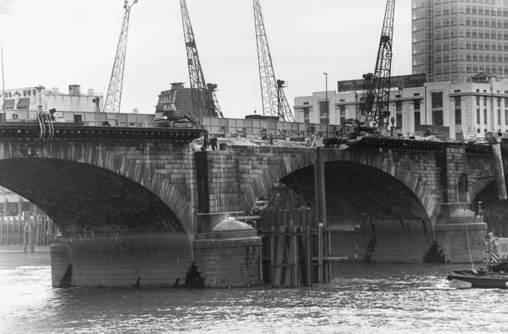 The old London Bridge being disassembled 