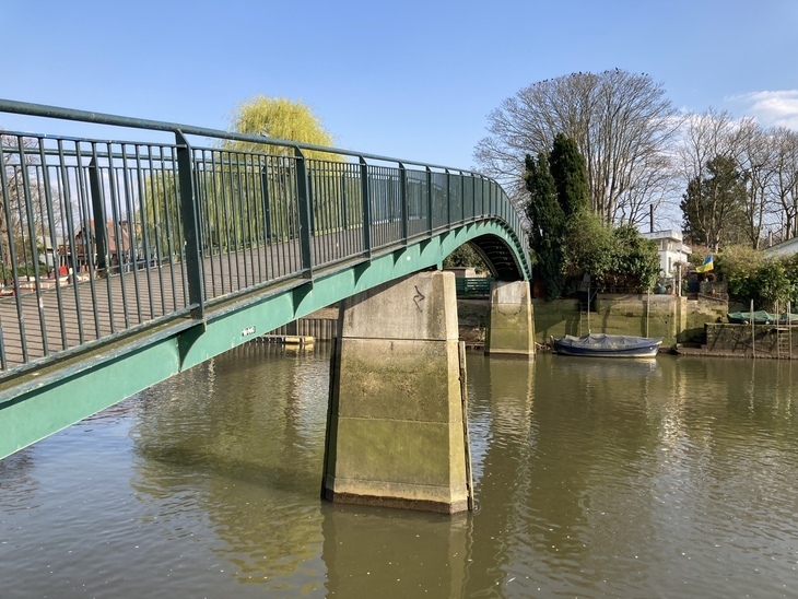 Bridge to Eel Pie Island