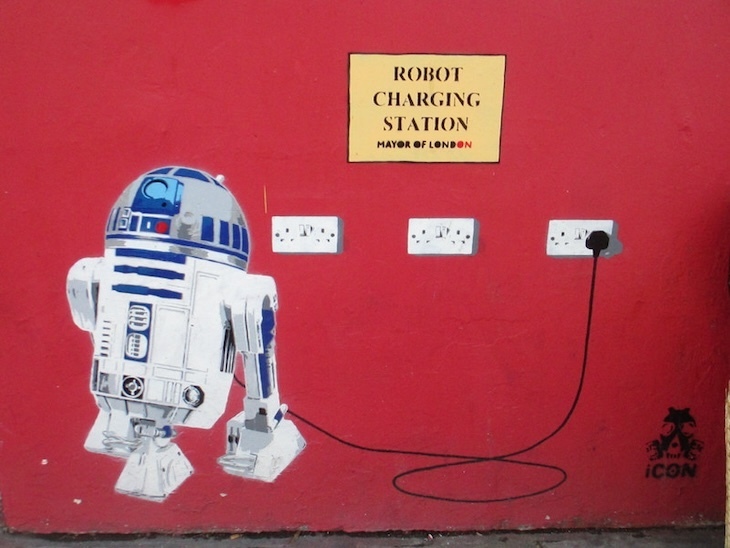 R2D2 plugged in