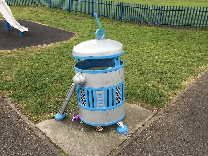 A bin in barnet shaped like R2DT