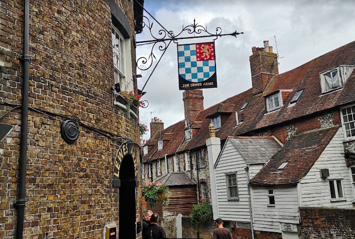The exterior of the Lewes Arms pub