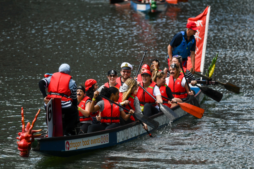 A team in a dragon boat