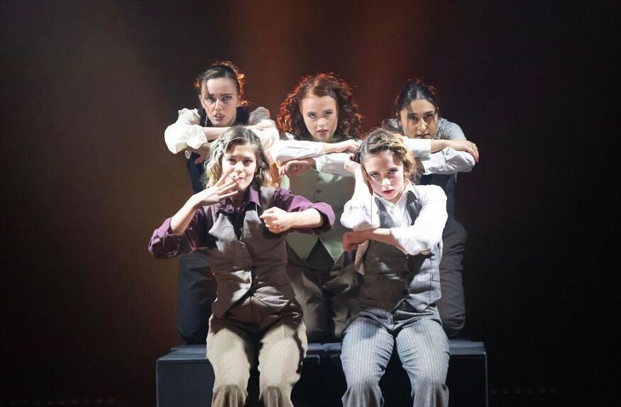 Five actors mid show