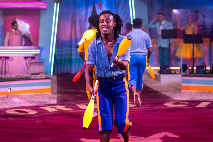 A juggler performing in the circus