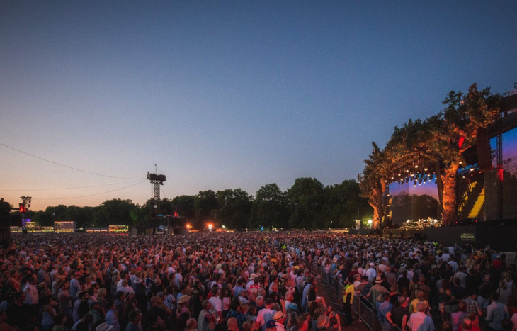 What's on in London July 2025: Huge crowds in front of the stage at BST Hyde Park