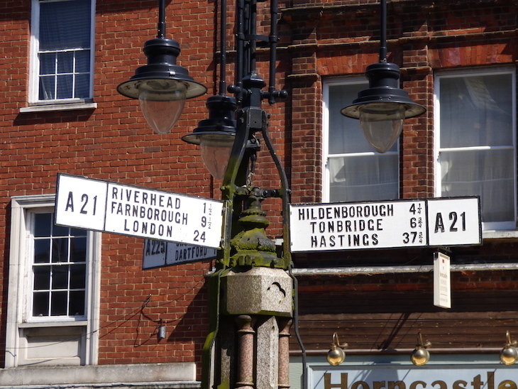 Visit Sevenoaks: a sign post pointing to locations including London, Tonbridge and Hastings