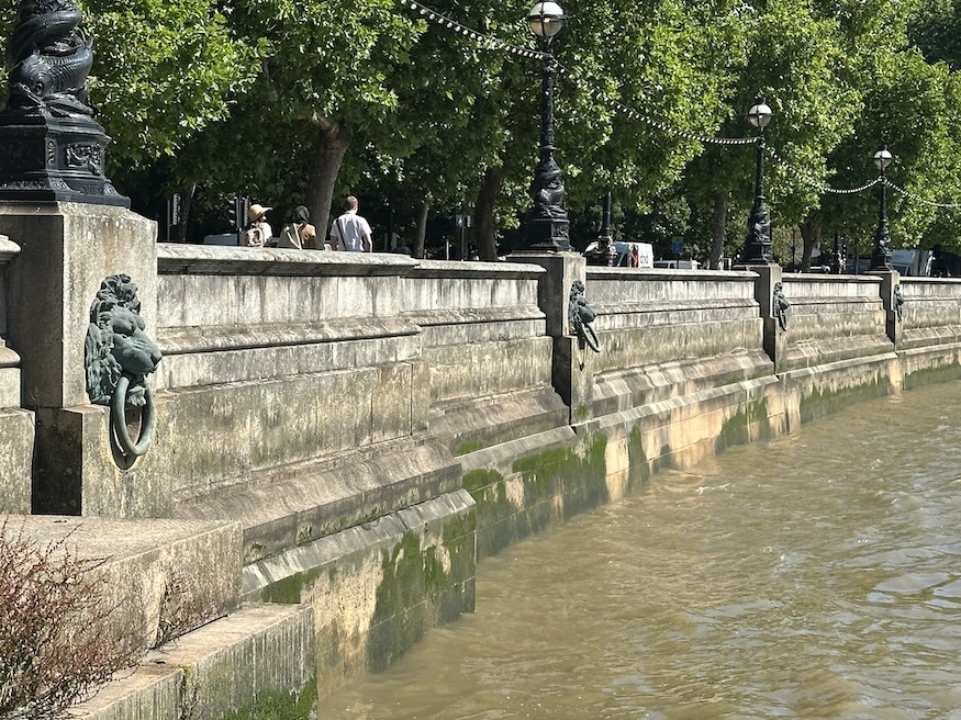 Lion mooring rings along the thames embankment