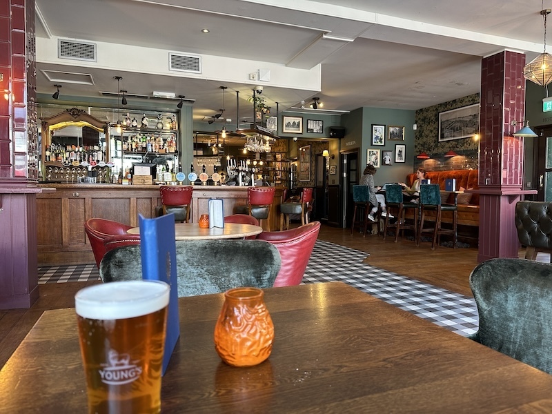 Inside the Orange Tree, Richmond